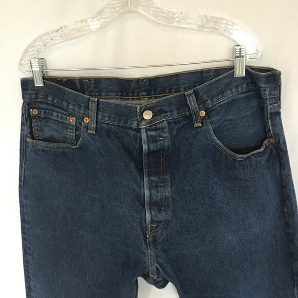 Levi's 501 Water Less Original Fit Men's Jeans Sz 38-30 Medium Wash Button Fly - Picture 3 of 9